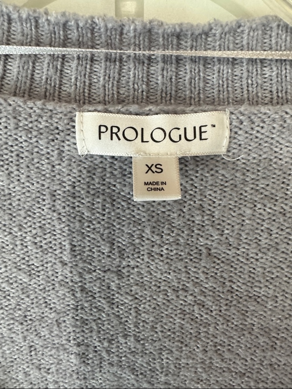 Lavender V-Neck Pullover Sweater - Picture 4 of 8